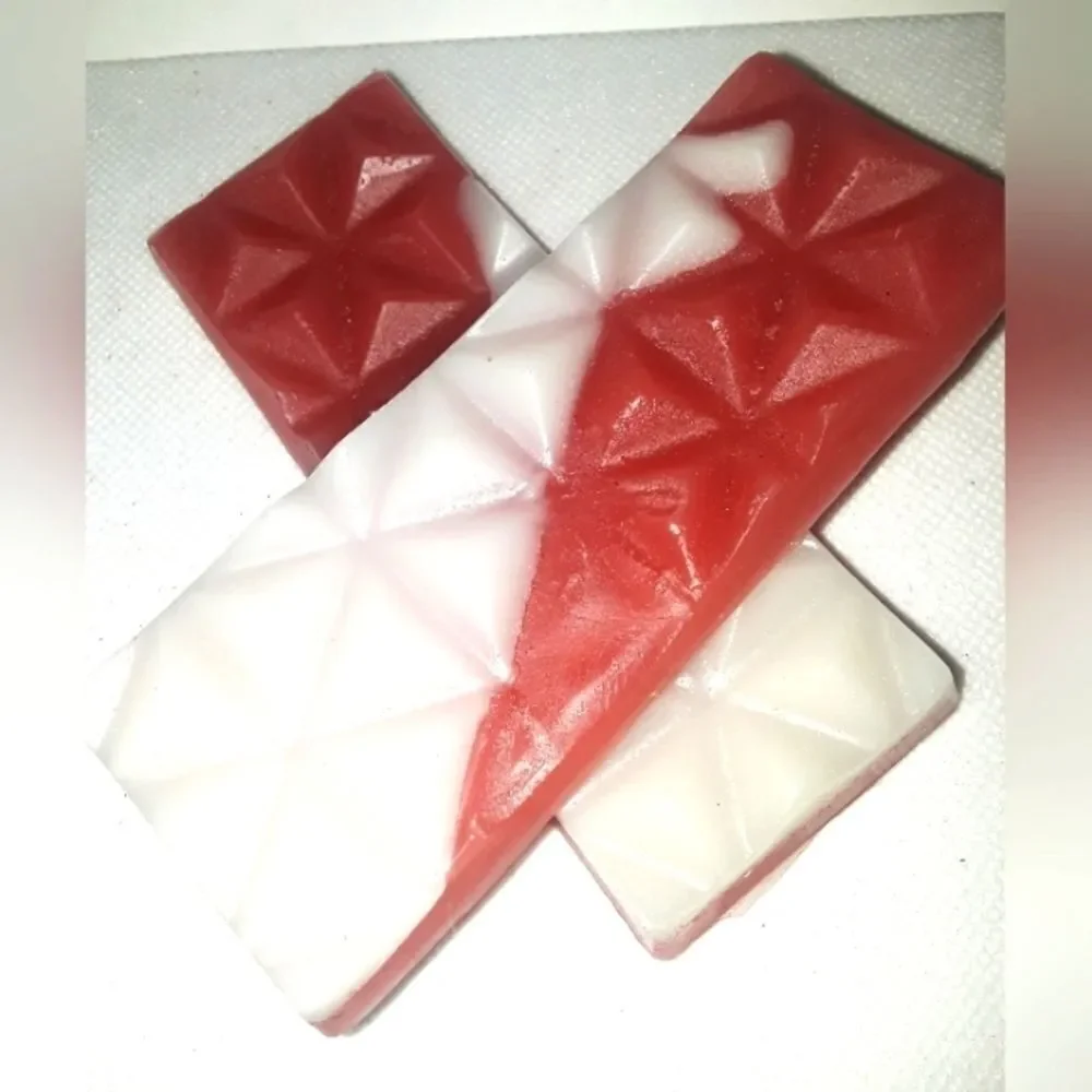 HAND crafted Bloody Vampire waxmelt bar 1pc